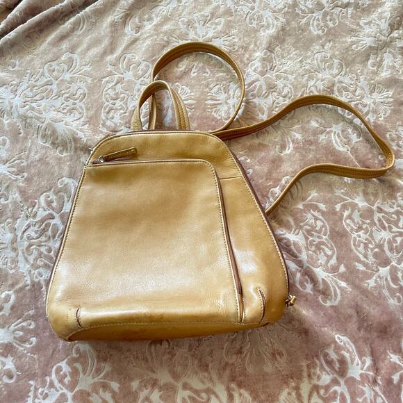 Tignanello Genuine Leather Backpack Purse Caramel Tan - Picture 1 of 7